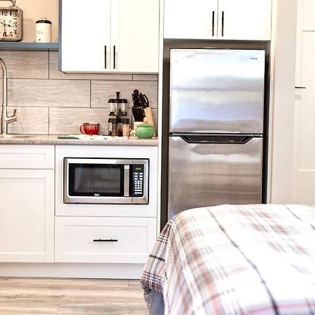 Raincoast Retreat At Shawnigan Lake! Extérieur photo