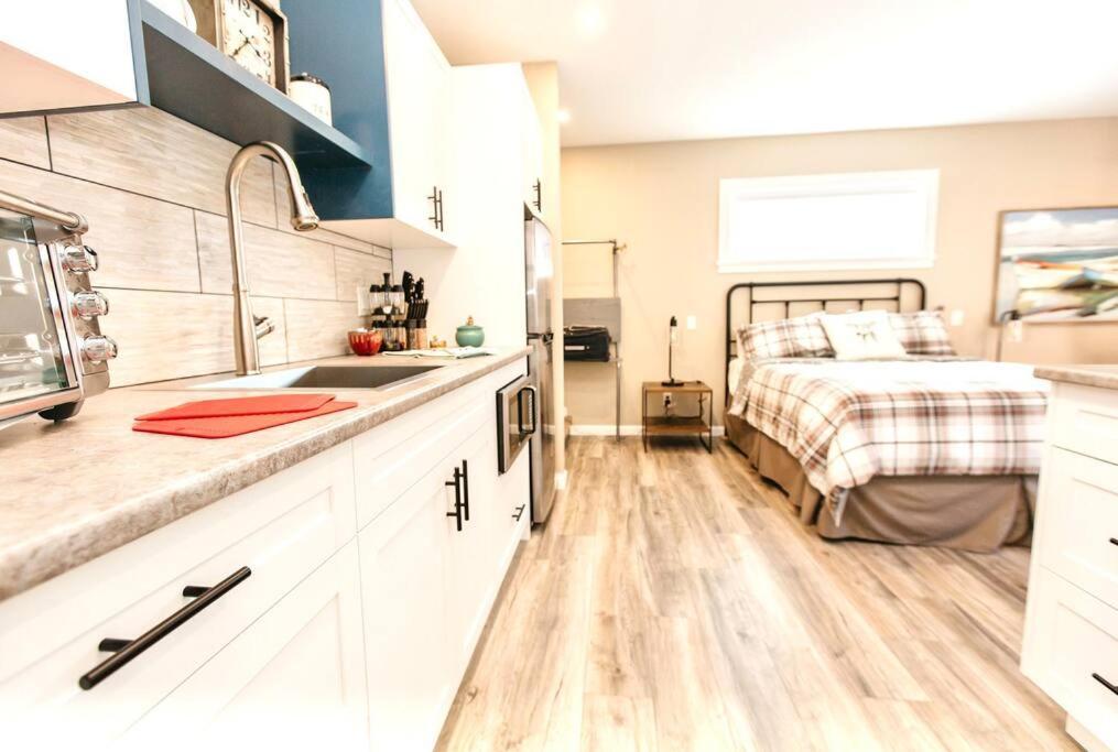 Raincoast Retreat At Shawnigan Lake! Extérieur photo
